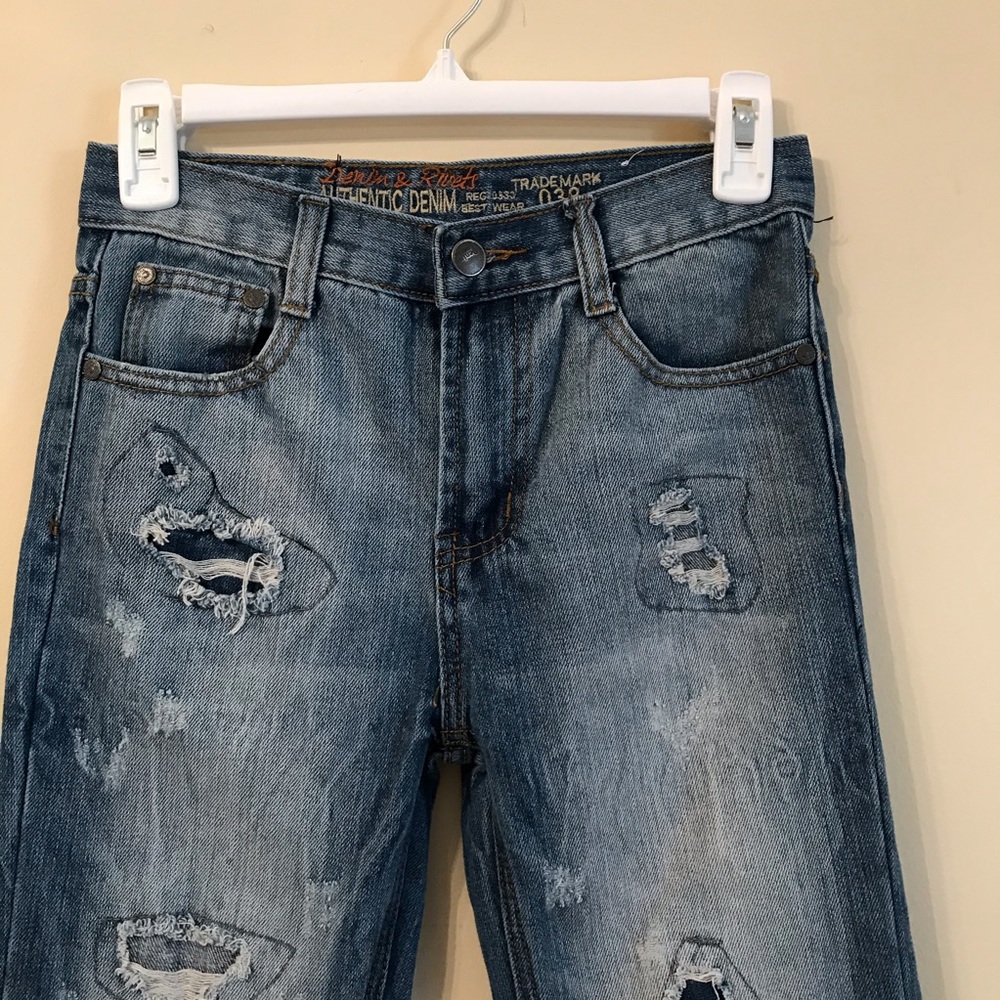 Denim & Rivets Jean - Picture 2 of 5